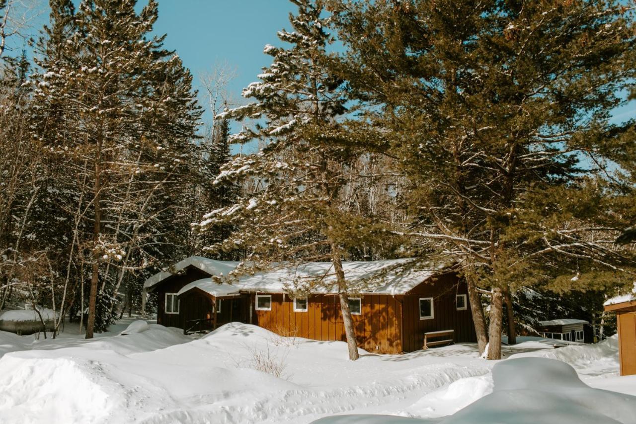 Silver Rapids Lodge & Campground Ely Екстер'єр фото