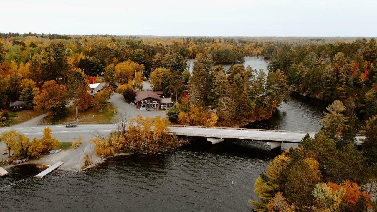 Silver Rapids Lodge & Campground Ely Екстер'єр фото
