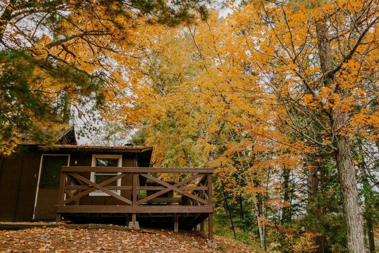 Silver Rapids Lodge & Campground Ely Екстер'єр фото